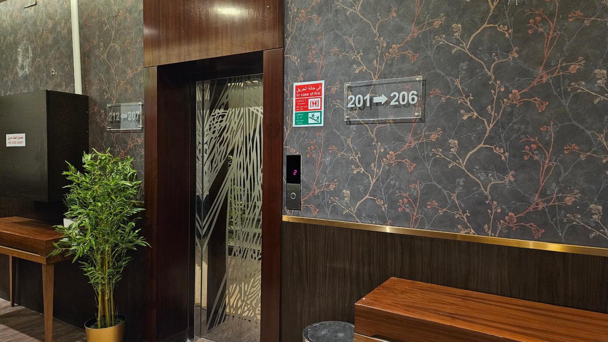 رحال البحر للشقق المخدومة Rahhal Albahr Serviced Apartments Джидда Екстер'єр фото