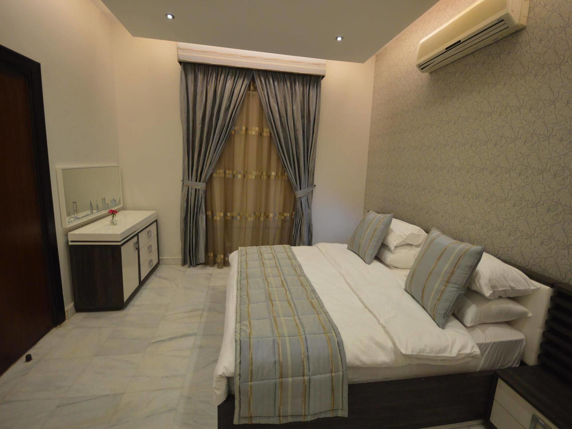 رحال البحر للشقق المخدومة Rahhal Albahr Serviced Apartments Джидда Екстер'єр фото